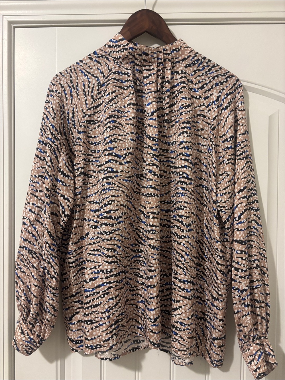 Hunter Bell Top
